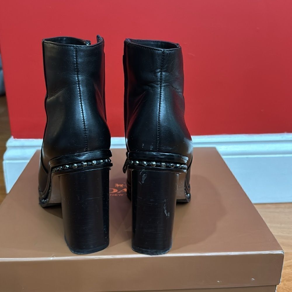 Coach Justina Black Ankle Boots Women's Beaded Chain Accents size‎ 6.5 - Picture 4 of 13